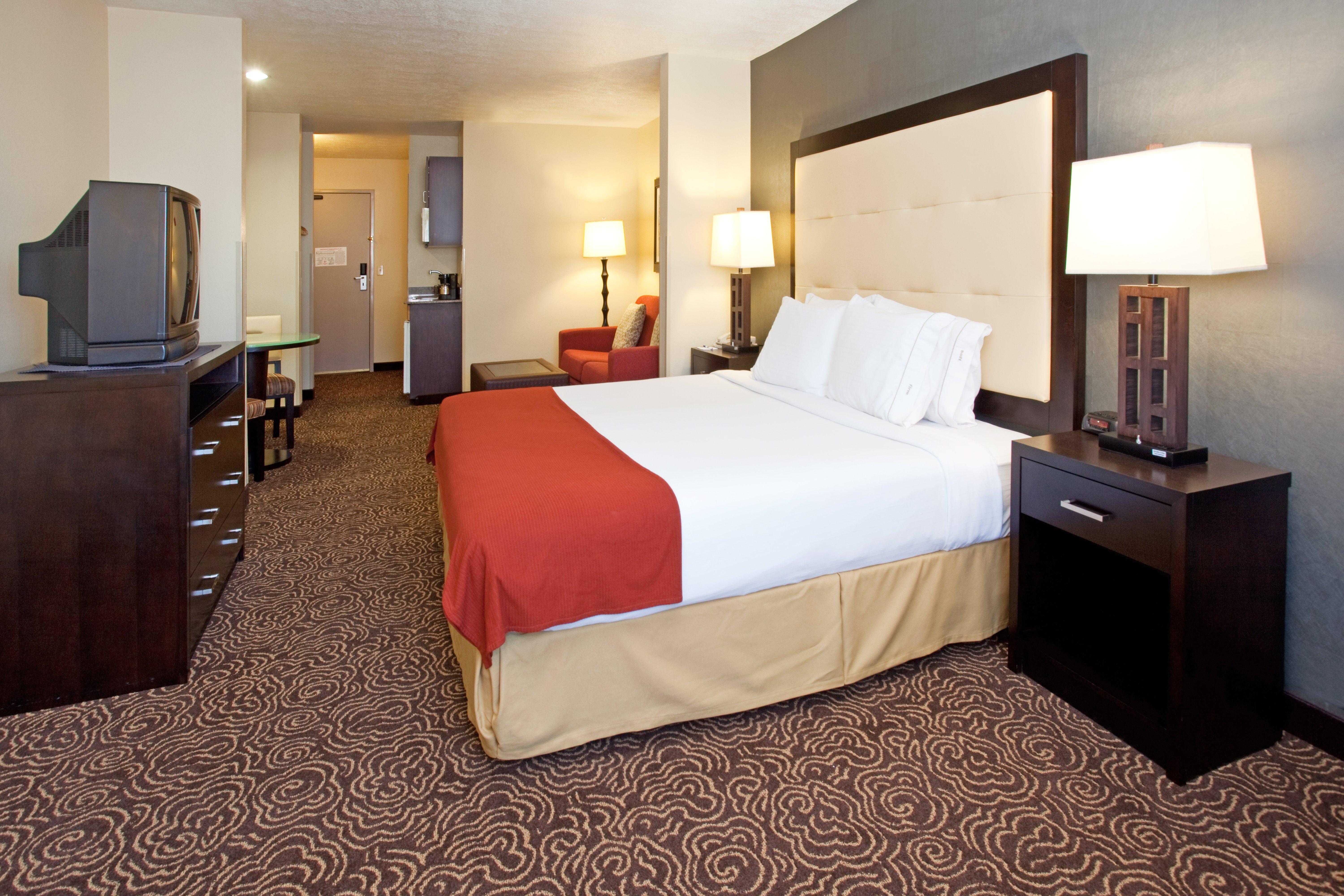 Holiday Inn Express Ogden By Ihg Exterior photo