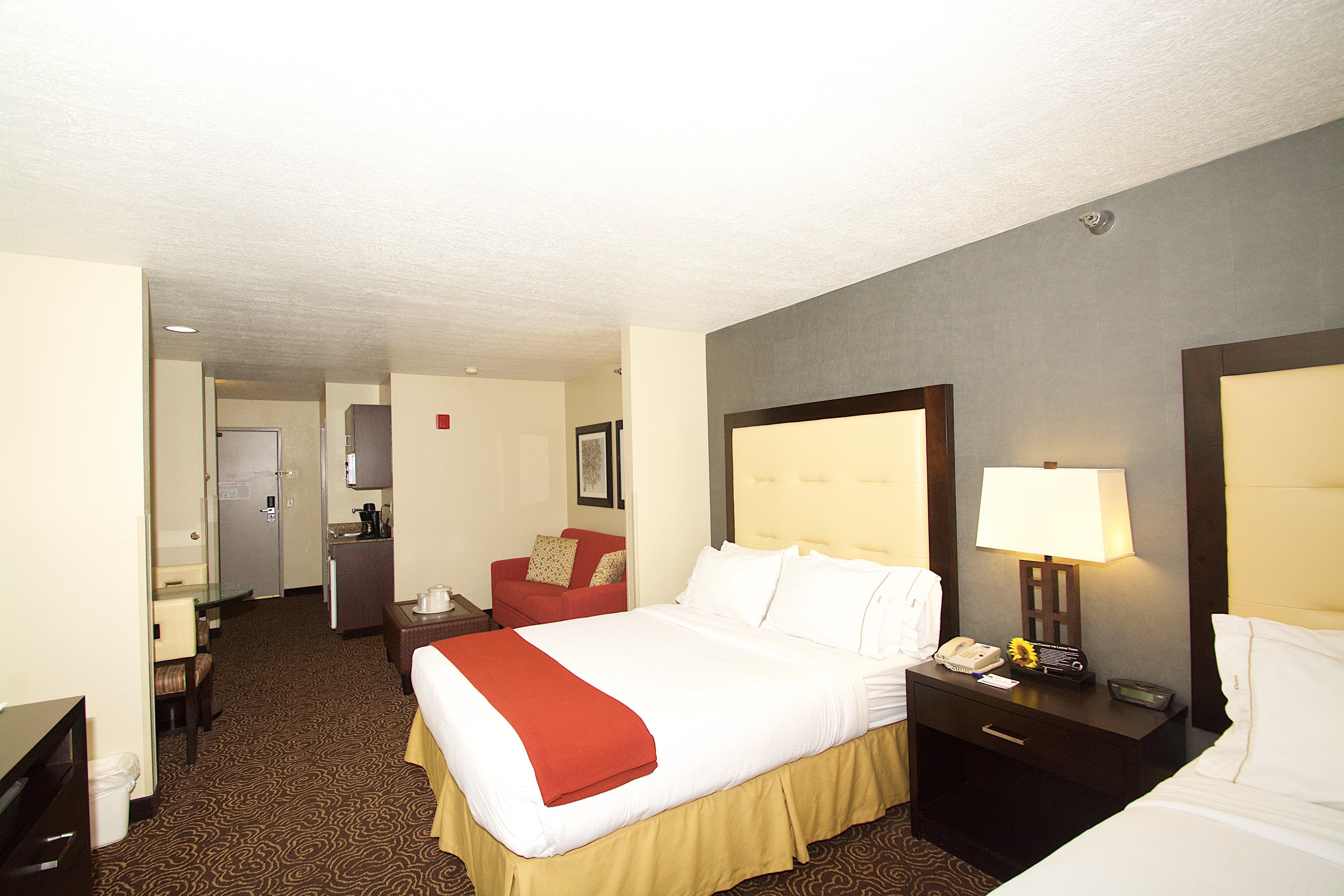 Holiday Inn Express Ogden By Ihg Exterior photo