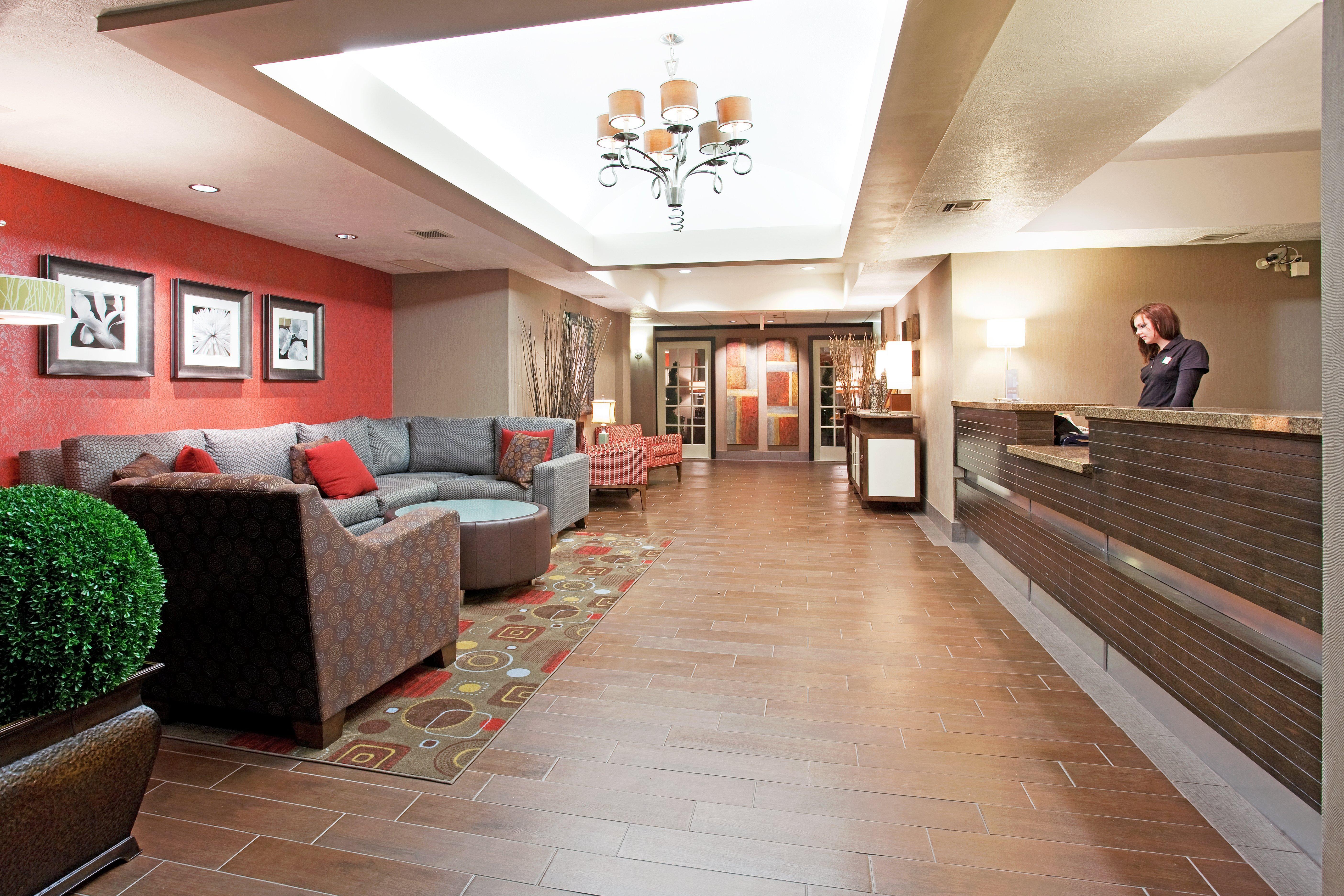Holiday Inn Express Ogden By Ihg Exterior photo